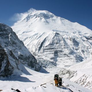 Dhaulagiri (8167 m), Aufstieg zum French Col