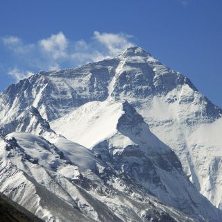 Mount Everest (8848 m) vom Basislager in Tibet