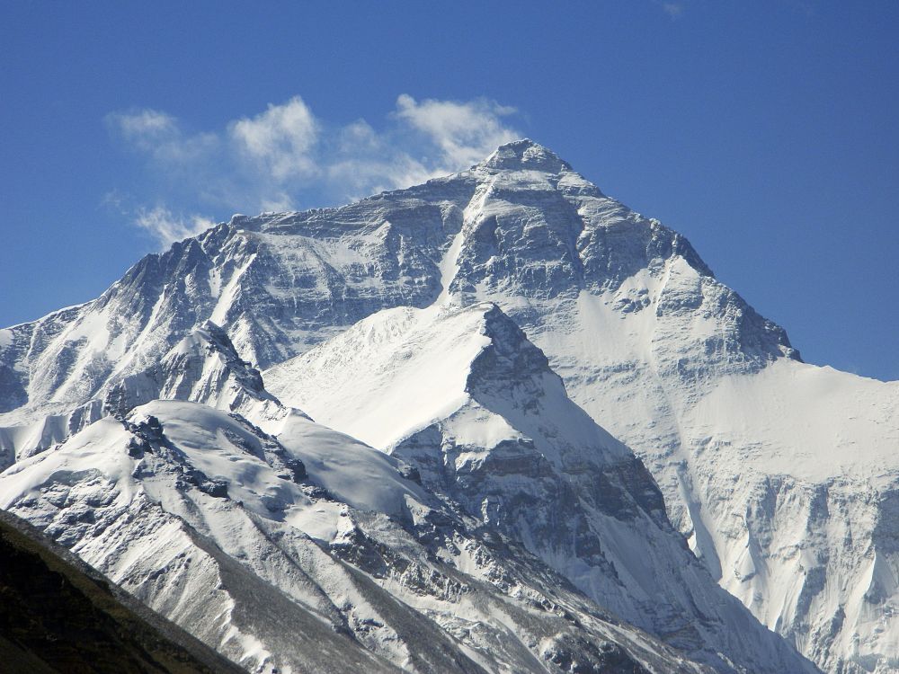 Mount Everest (8848 m) vom Basislager in Tibet