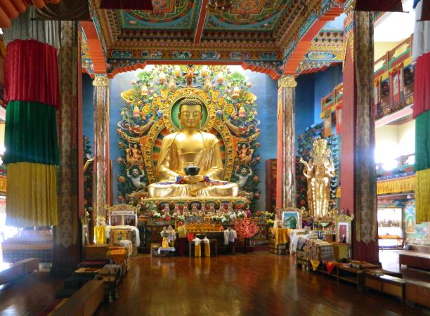 buddhistisches Neydo-Kloster bei Pharping im Kathmandutal © Diamir