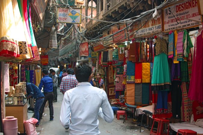 Textilienmarkt in Old Delhi © Diamir