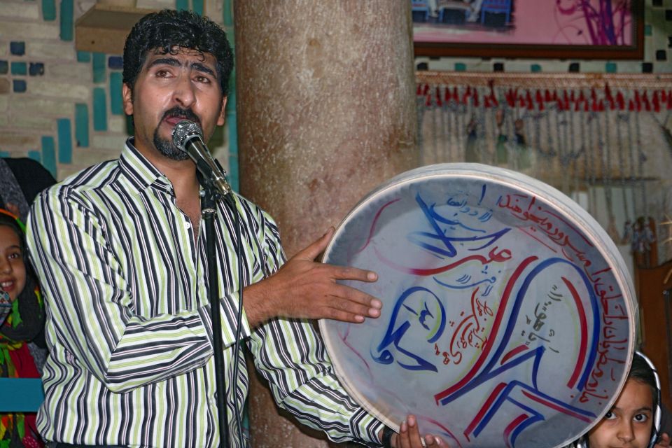 Traditionelle Musik im Teehaus Kerman