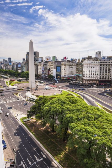 Obelisk von Buenos Aires, an der Avenida 9 de Julio