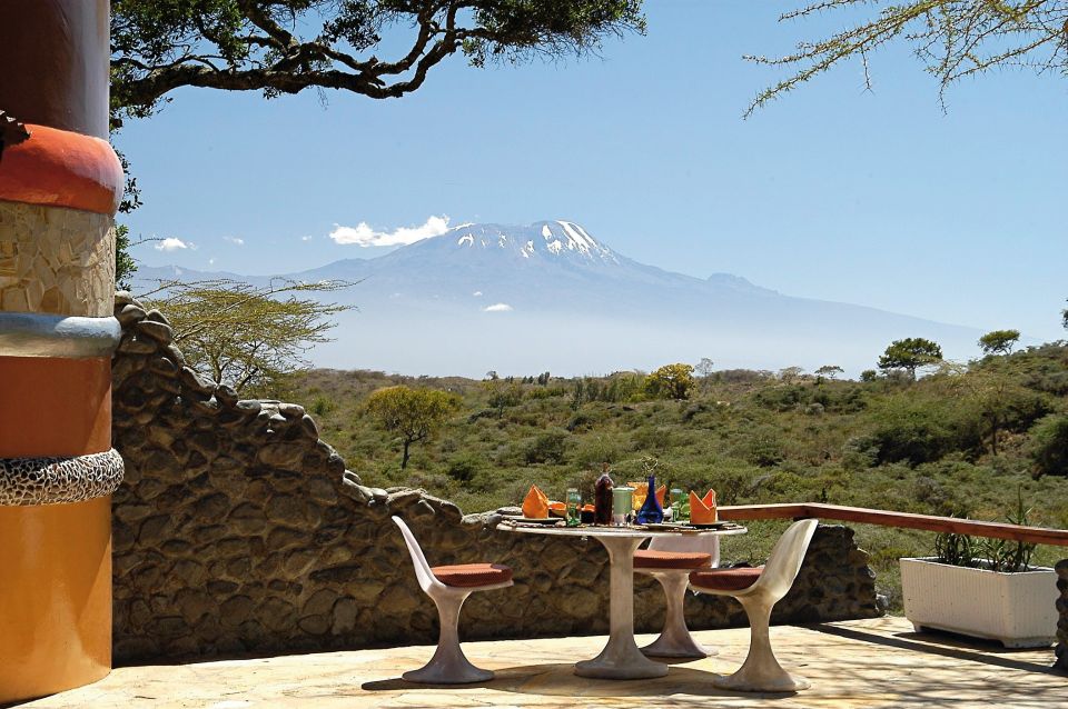 Terrasse, Blick auf Kilimanjaro