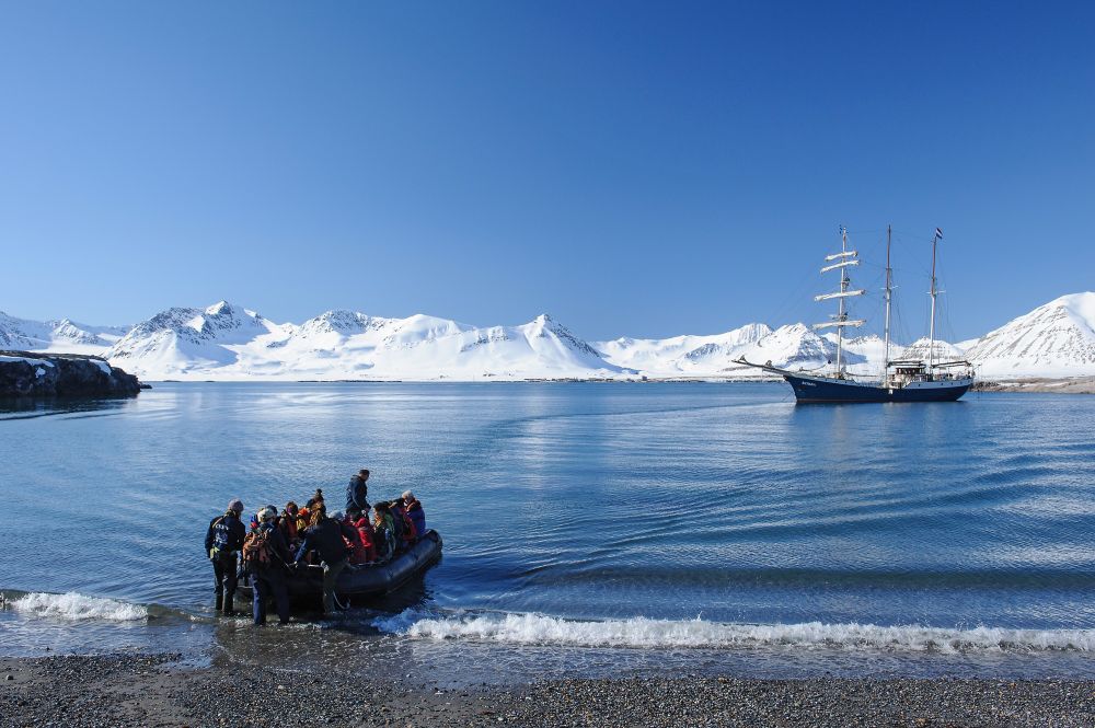 Spitzbergen pur: Anlandung an der Blomstrandhalvøya