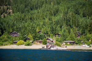 Die idyllische Strathcona Lodge