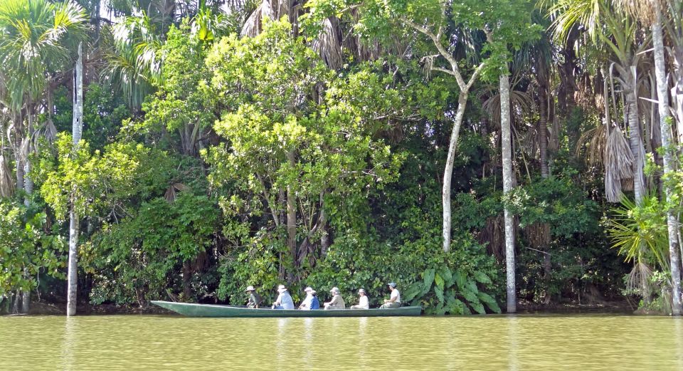 Kanuausflug Lake Sandoval im Tambopata-Nationalpark