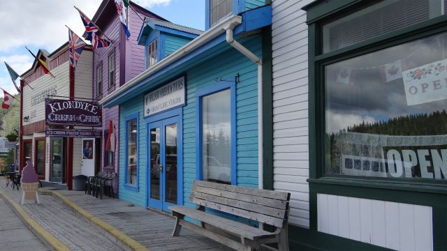 Historische Häuserfronten in Dawson City