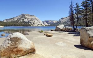 Der Tenaya Lake im Yosemite-NP