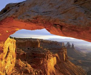 Der berühmte Mesa Arch im Canyonlands NP