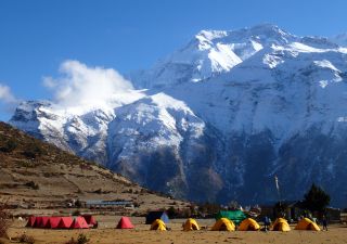 Camp Ngawal mit Blick auf das Annapurna-Massiv
