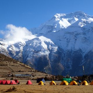Camp Ngawal mit Blick auf das Annapurna-Massiv