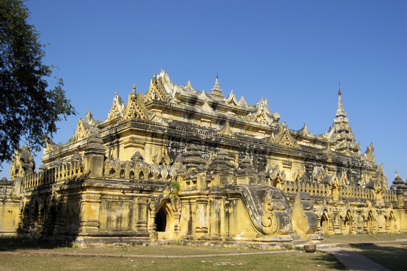 Maha Aungmye Bonzan Kloster auf Inwa