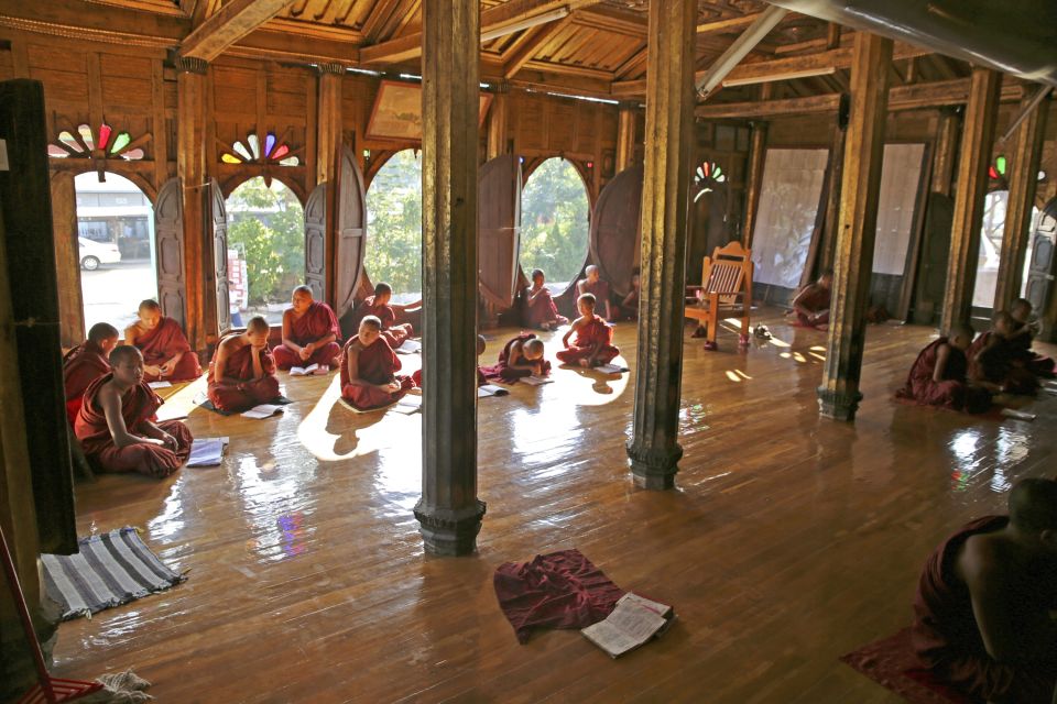 buddhistisches Shwe Yan Pyay Kloster, erbaut Ende des 19. Jahrhunderts