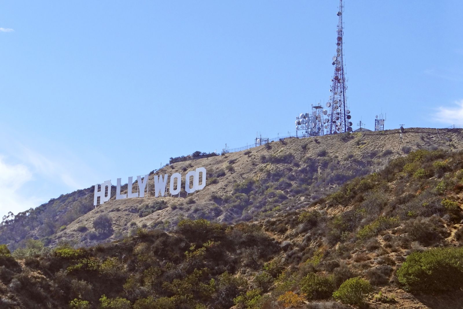 Das berühmte Wahrzeichen in den Hollywood Hills