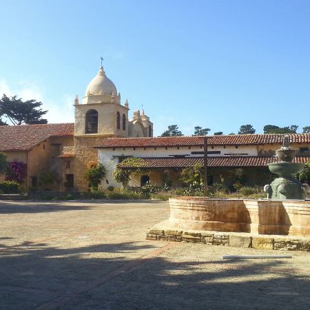 Die historische Carmel Mission in Monterey © Diamir