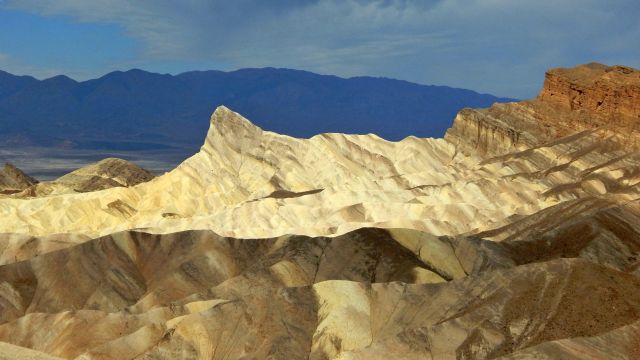 Der berühmte Zabriskie Point im Death Valley NP