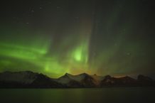 Nordlicht über nächtlichem Norwegen
