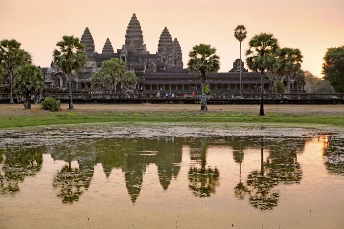 Sonnenaufgang vor dem Haupttempel von Angkor Wat © Diamir