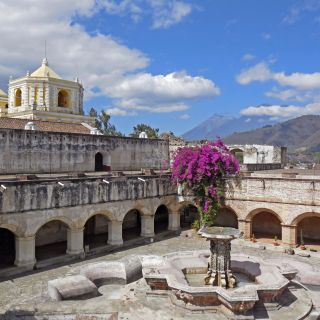 Das berühmte Kloster La Merced in Antigua, Guatemala