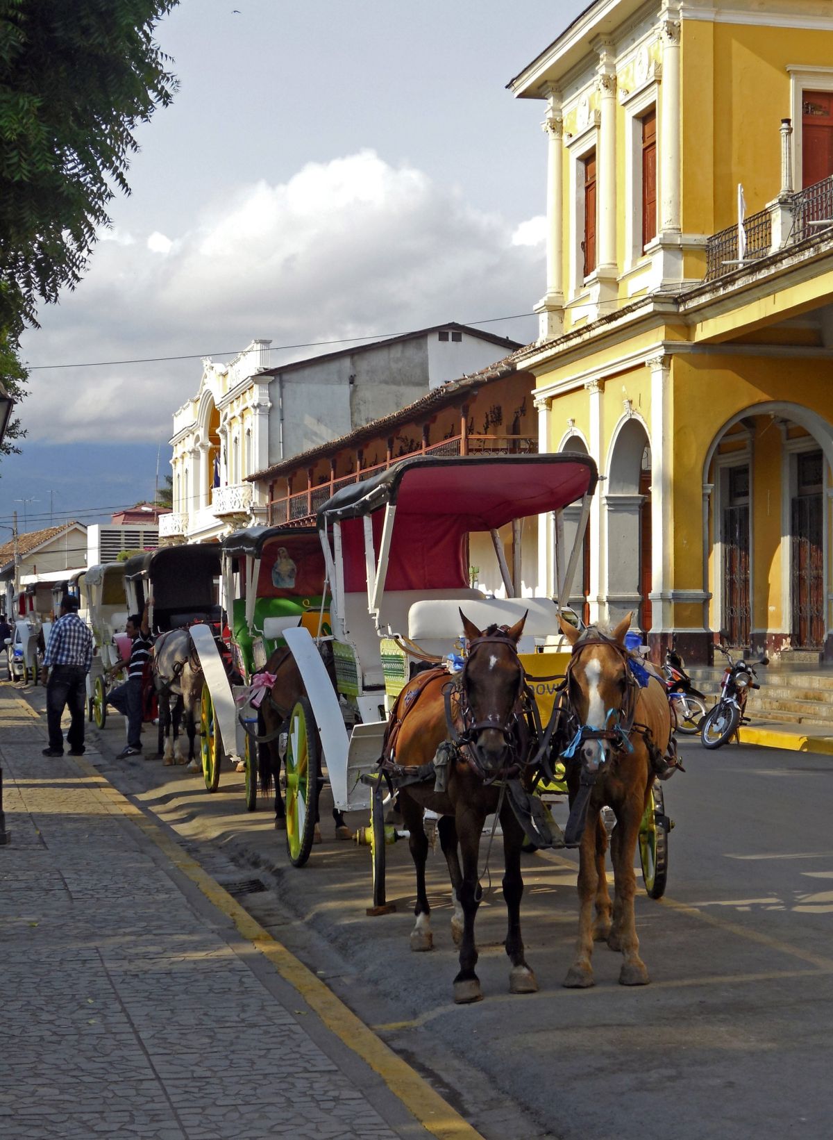 Typisches Straßenbild in Granada, Nicaragua