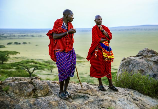 Massai in der Serengeti