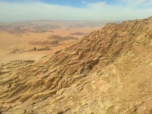 Ergebnisse allgegenwärtiger Erosion im Wadi Rum