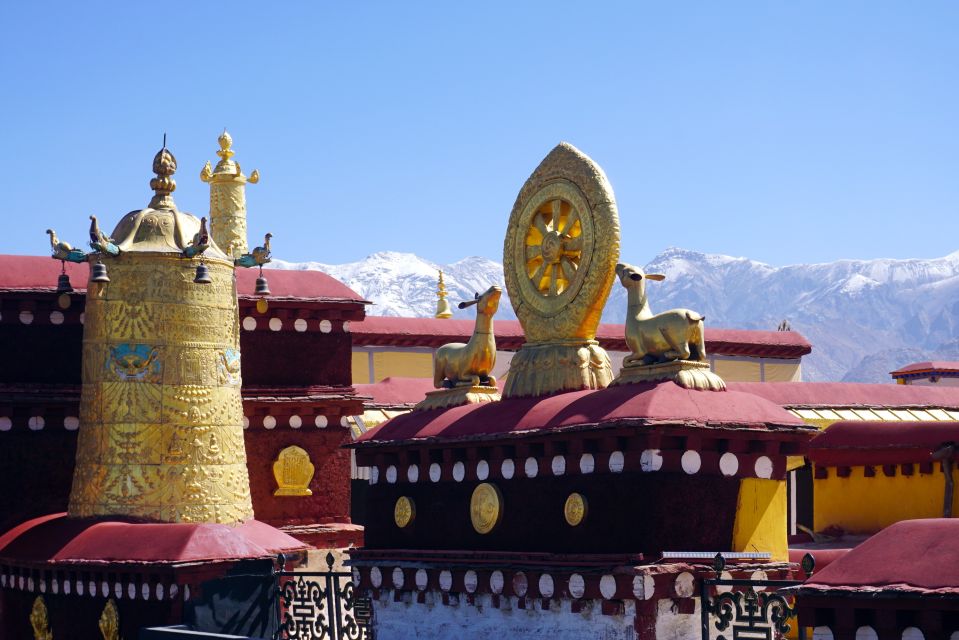 Blick vom Jokhang-Tempel in Lhasa