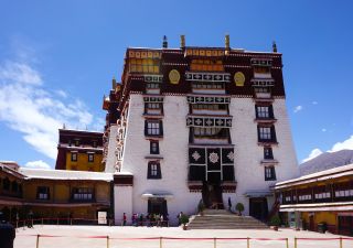 Eingang zum Potala Palast in Lhasa