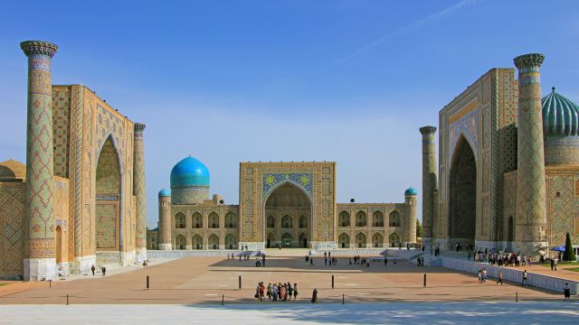 Einer der schönsten Plätze der Welt – der Registan in Samarkand