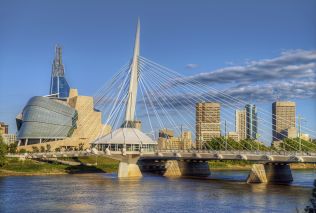 Die Skyline Winnipegs mit dem neu eröffneten Museum