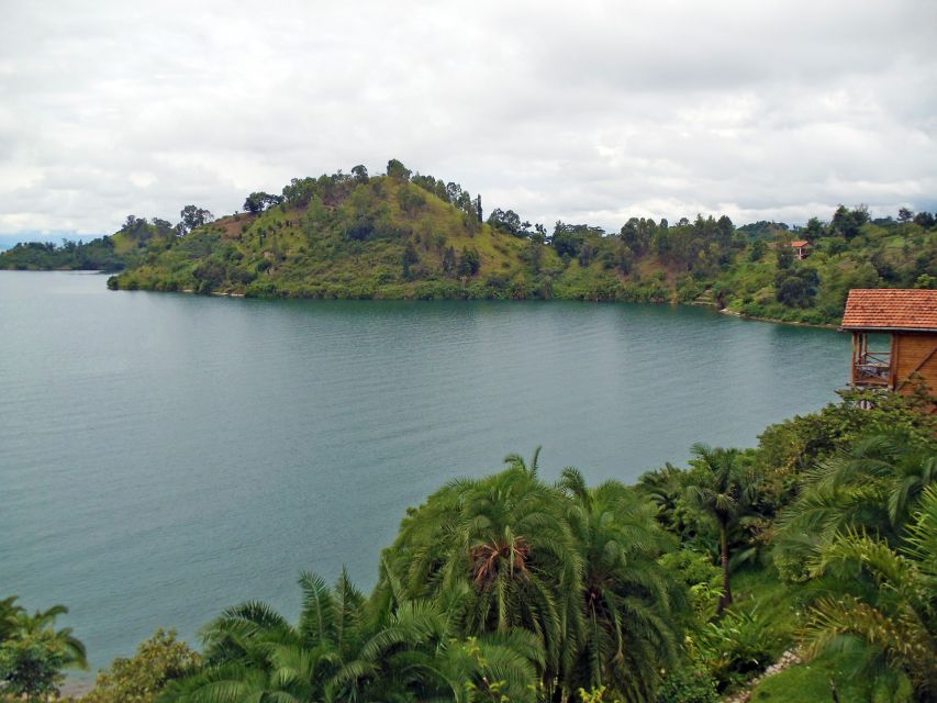 Am Ufer Kivu-Sees