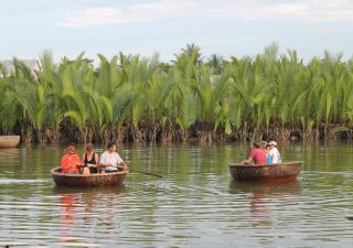 VIEFAM_2016_1HGN_unterwegs_im_Mekong-Delta.JPG