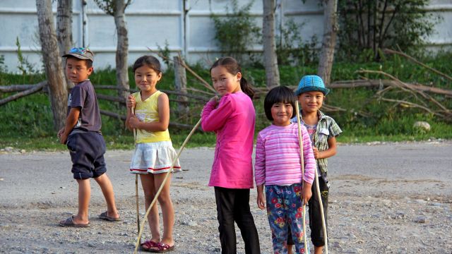 Kirgisische Kinder