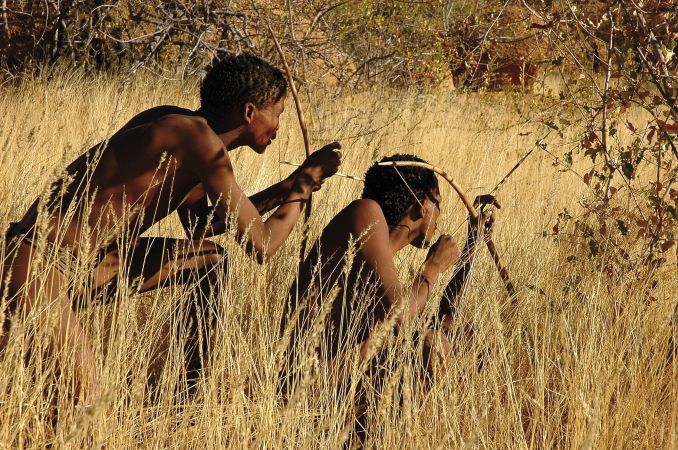Buschmänner in der Kalahari © Diamir