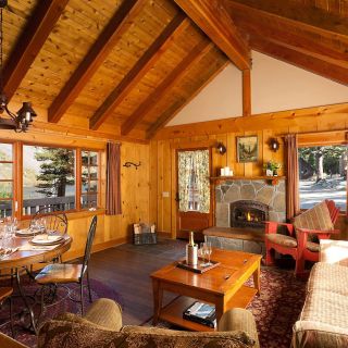 Deluxe-Zimmer in der Tamarack Lodge, Mammoth Lakes, Kalifornien