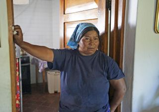 Frau der indigenen Ethnie der Tarahumara