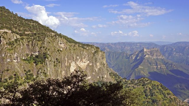 Faszinierender Ausblick auf die Abbruchkanten des Urique Canyon