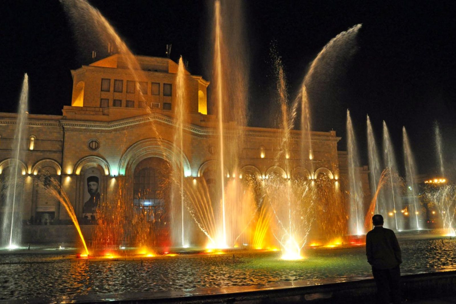 Allabendliches Wasserspiel in Jerewan