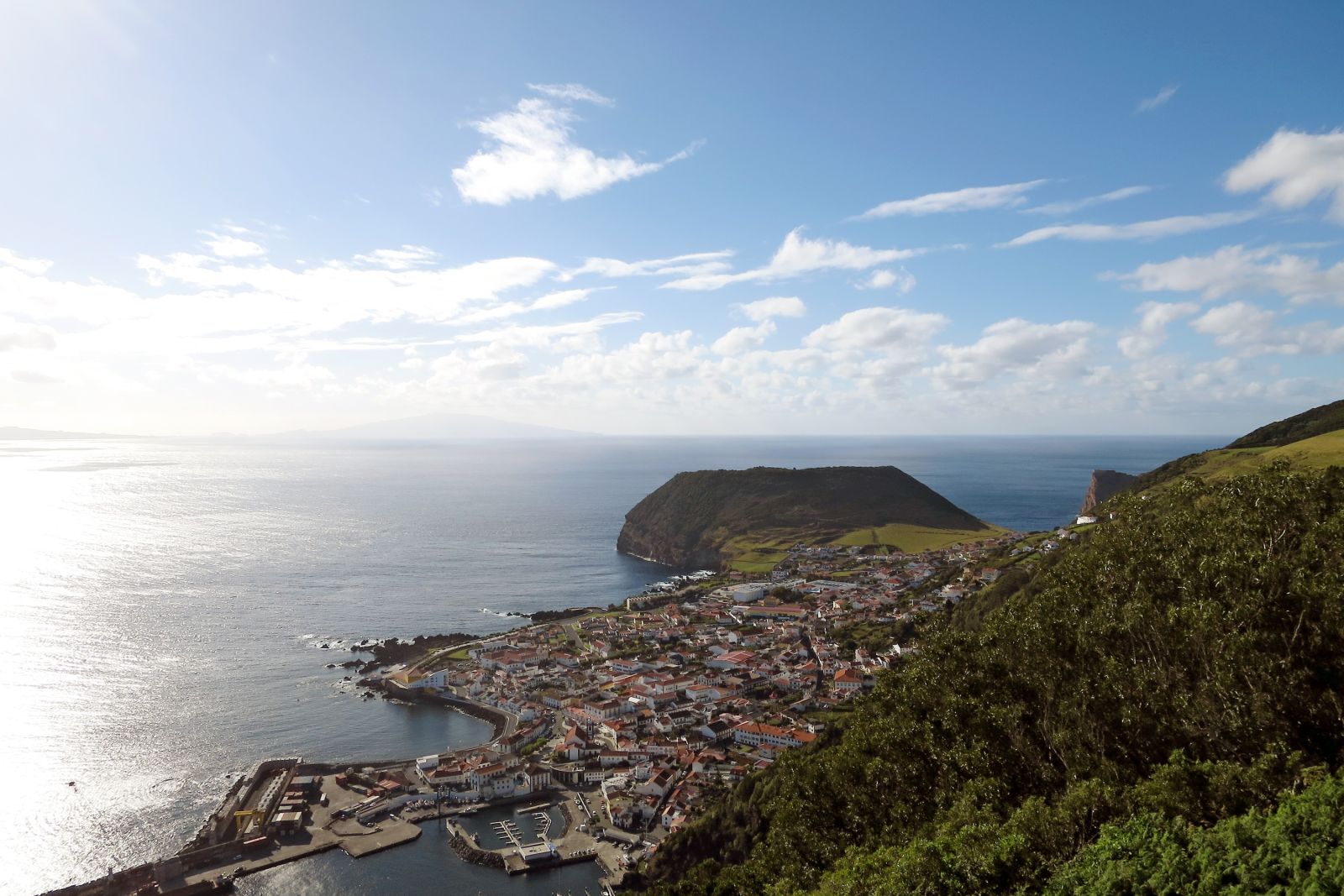 Velas – die Inselhaupstadt von Sao Jorge