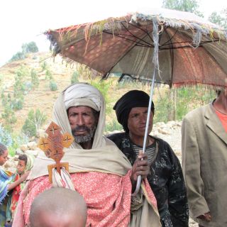 Priester auf dem Weg nach Gondar