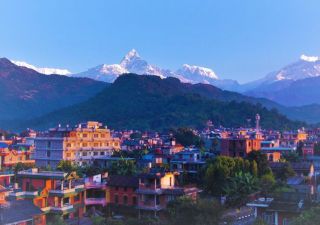 Sonnenaufgang auf der Terrasse des Milarepa Hotels in Pokhara