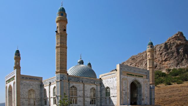 Die Moschee Sulaiman Too in Osch.