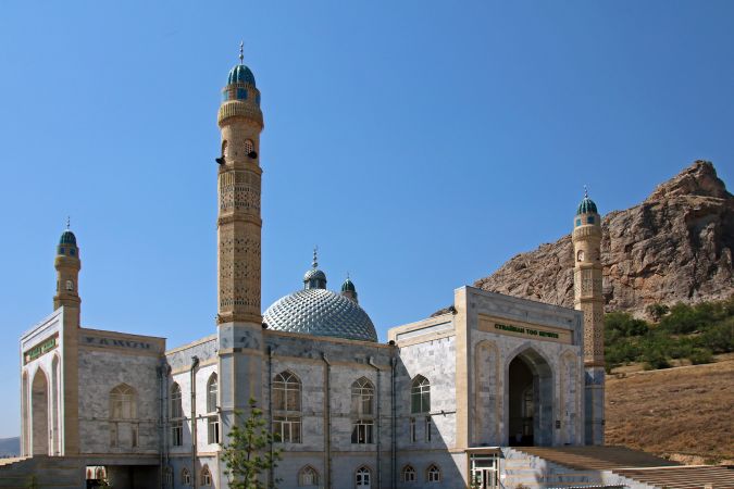 Die Moschee Sulaiman Too in Osch. © Diamir