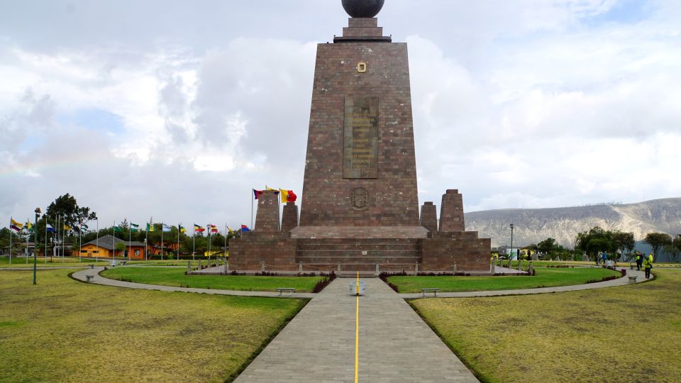 Äquatordenkmal „Mitad del Mundo“