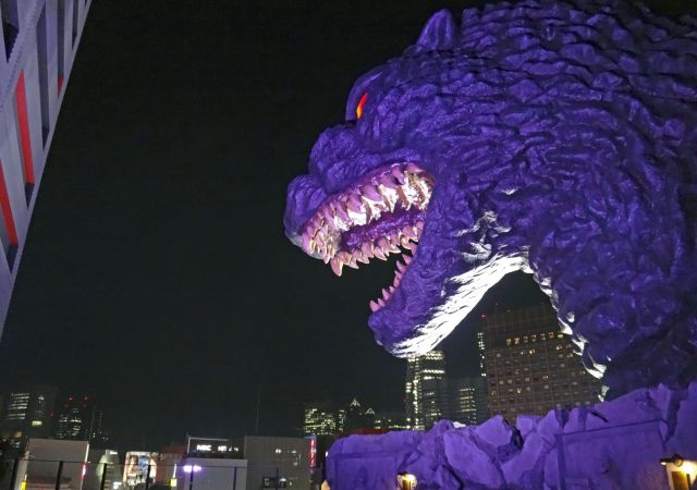 Godzilla auf dem Toho-Gebäude in Tokio – Shinjuku