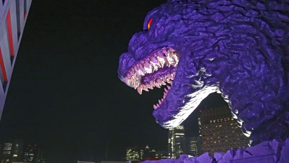 Godzilla auf dem Toho-Gebäude in Tokio – Shinjuku