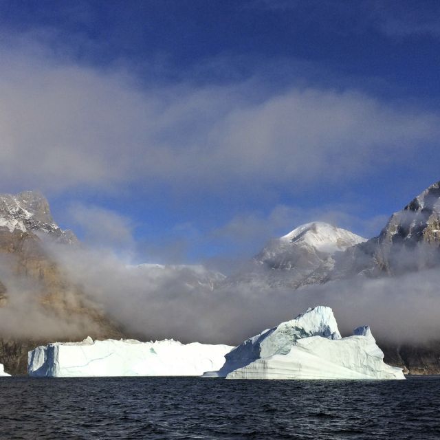 Einer der gigantischen Eisberge im Scoresby-Sund