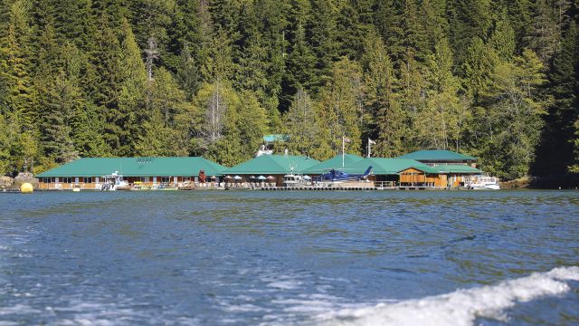 Knight Inlet Lodge