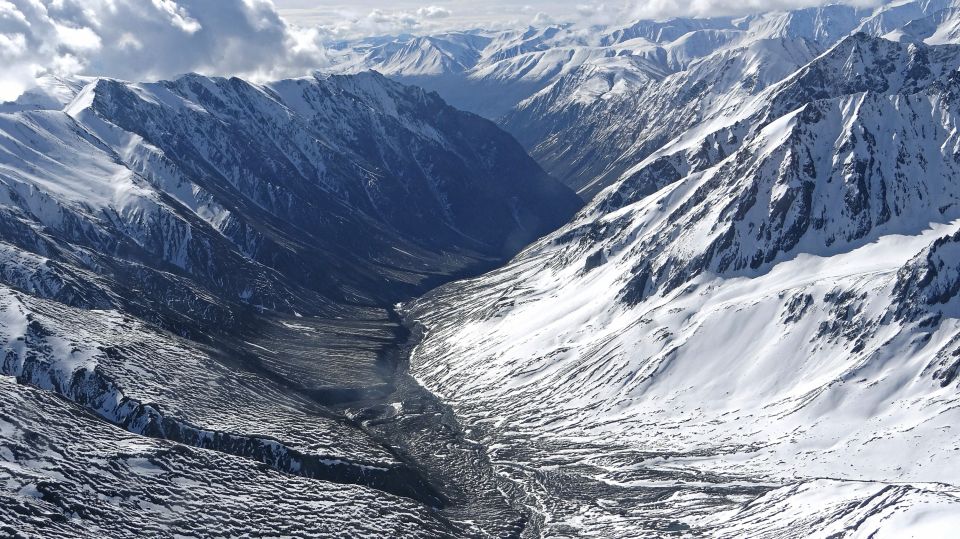 Die St-Elias-Berge bieten riesige Täler